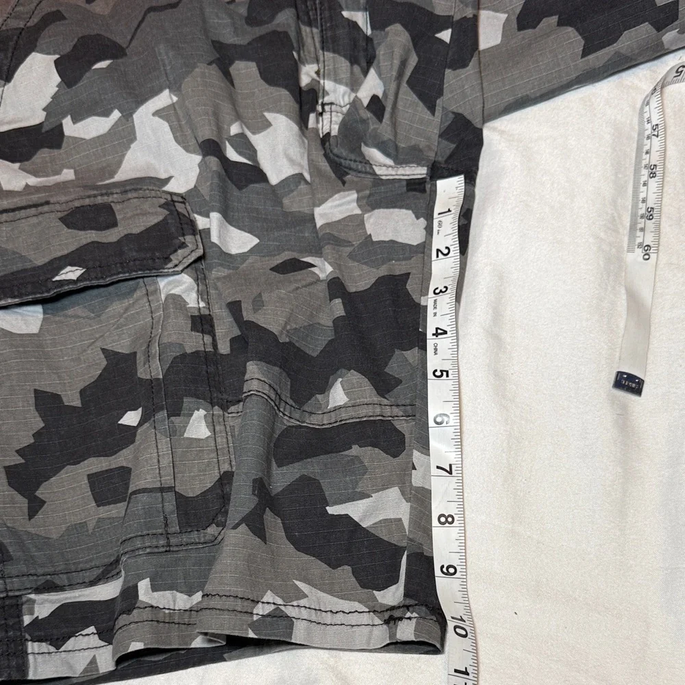 Wrangler Men's Camouflage Stretch Cargo Shorts Black Gray White Camo Relaxed Fit